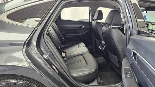 Hyundai (DN8) 2.0 2022 12