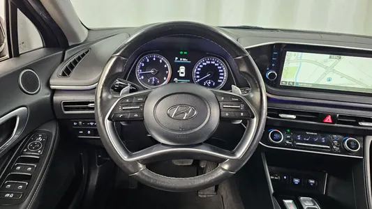 Hyundai (DN8) 2.0 2022 13