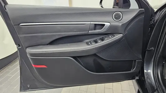 Hyundai (DN8) 2.0 2022 24