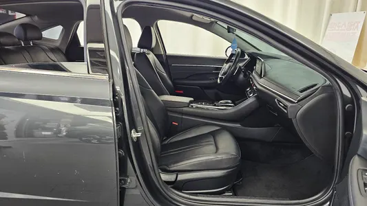 Hyundai (DN8) 2.0 2022 26