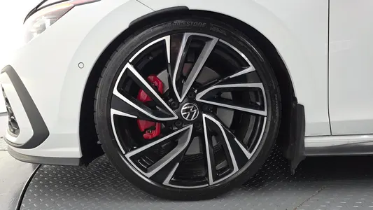 Volkswagen 8 2.0 GTI 2024 5