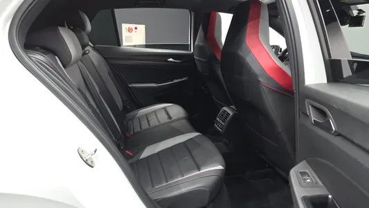 Volkswagen 8 2.0 GTI 2024 12