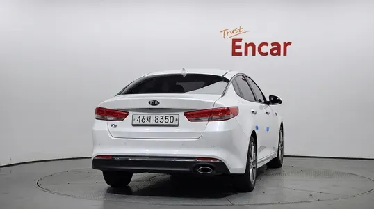 Kia K5 2 2.0 MX 2018 4