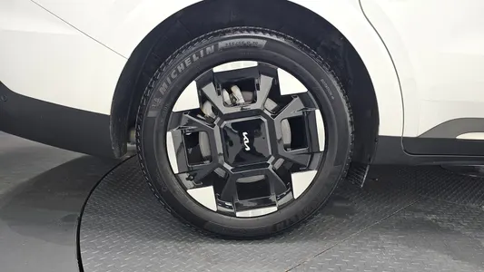 Kia 4 HEV 9 2024 5