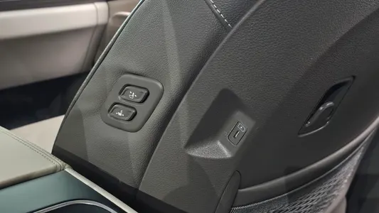 Kia 4 HEV 9 2024 30