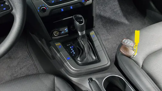 Hyundai AD 1.6 GDI 2017 9