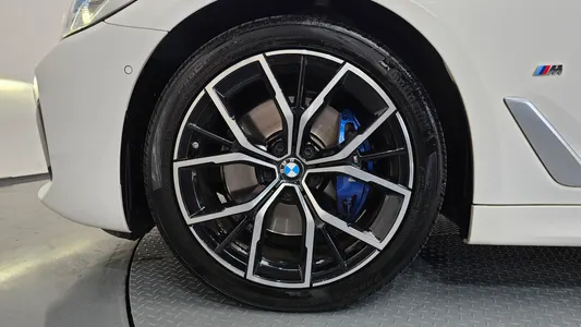 BMW 5 Series (G30) 530i xDrive M 2023 4