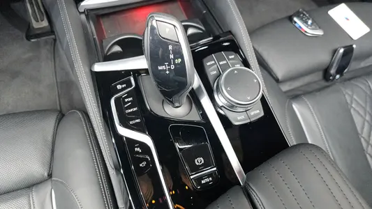 BMW 5 Series (G30) 530i xDrive M 2023 8
