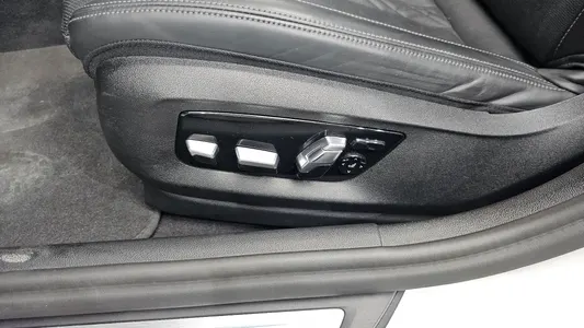BMW 5 Series (G30) 530i xDrive M 2023 32