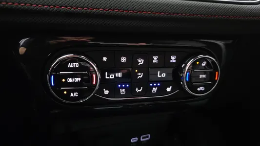 Chevrolet 트레일블레이저 1.3 2WD 2024 18