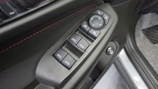 Chevrolet 트레일블레이저 1.3 2WD 2024 28