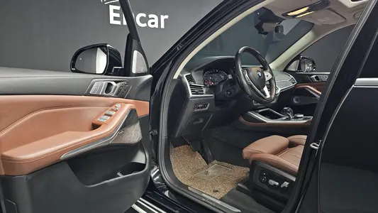 BMW X7 (G07) xDrive 40i 7 2021 10