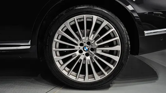 BMW X7 (G07) xDrive 40i 7 2021 21