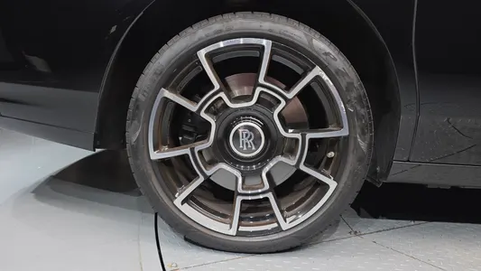 Rolls-Royce 고스트 6.6 EWB V12 2019 5