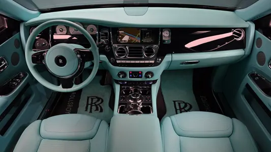 Rolls-Royce 고스트 6.6 EWB V12 2019 7