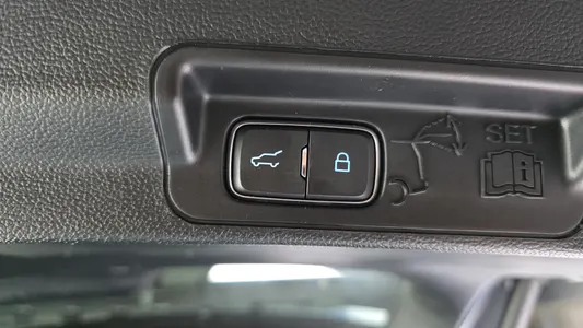 Ford 6 2.3 4WD 2020 19