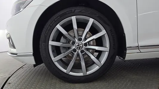 Volkswagen GT(B8) 2.0 TDI 2022 5