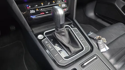 Volkswagen GT(B8) 2.0 TDI 2022 9