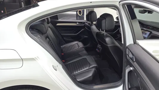 Volkswagen GT(B8) 2.0 TDI 2022 11