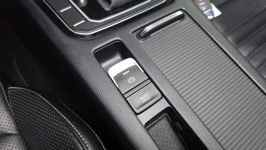 Volkswagen GT(B8) 2.0 TDI 2022 16