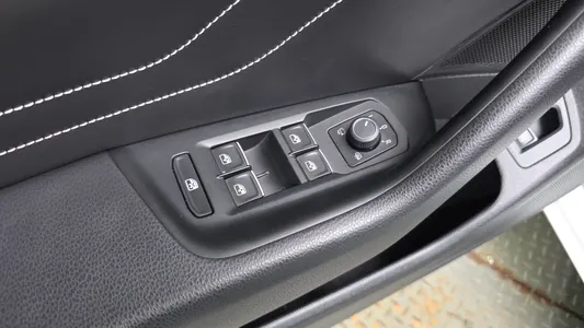Volkswagen GT(B8) 2.0 TDI 2022 28