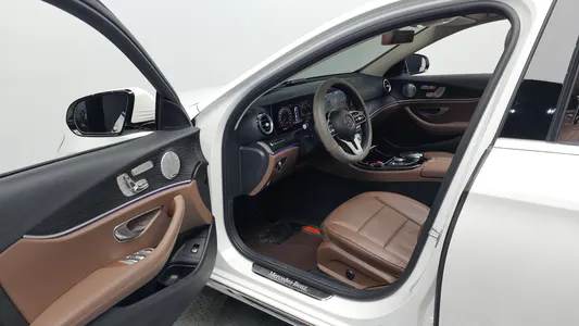 Mercedes-Benz E-Class W213 E300 4MATIC 2018 9