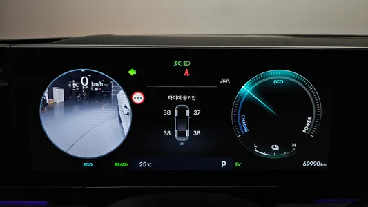 Hyundai (GN7) 2023 8