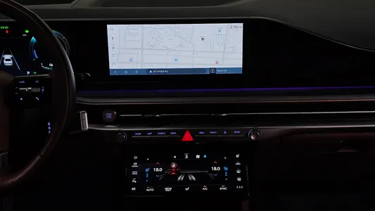 Hyundai (GN7) 2023 14