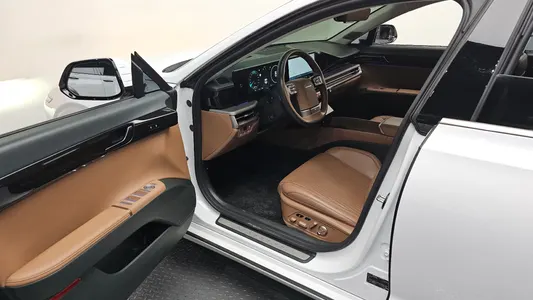 Hyundai (GN7) 2023 10