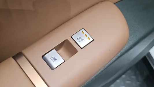 Hyundai (GN7) 2023 29