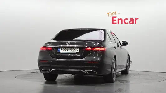 Mercedes-Benz E-Class W213 E250 AMG Line 2023 4