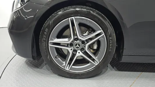 Mercedes-Benz E-Class W213 E250 AMG Line 2023 5