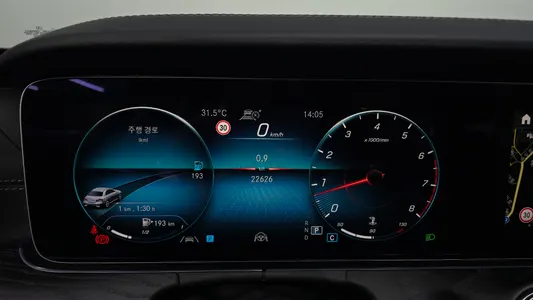 Mercedes-Benz E-Class W213 E250 AMG Line 2023 8