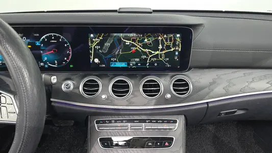 Mercedes-Benz E-Class W213 E250 AMG Line 2023 14