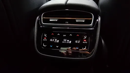 Mercedes-Benz EQE V295 EQE53 AMG 4MATIC+ 2023 31