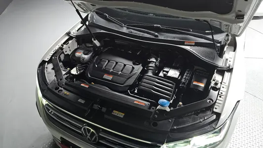 Volkswagen 2 2.0 TDI 2022 5