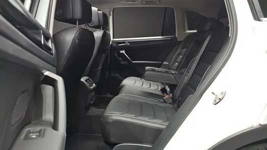 Volkswagen 2 2.0 TDI 2022 10