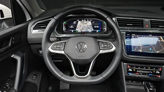 Volkswagen 2 2.0 TDI 2022 11