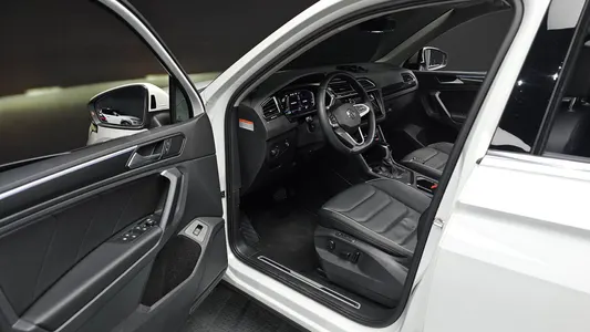 Volkswagen 2 2.0 TDI 2022 9
