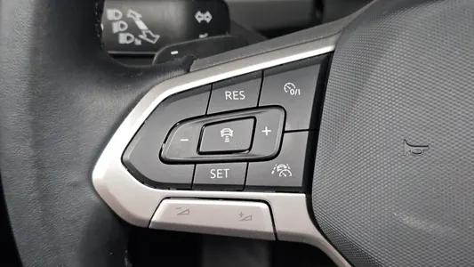 Volkswagen 2 2.0 TDI 2022 17