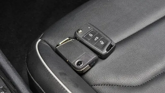 Volkswagen 2 2.0 TDI 2022 32