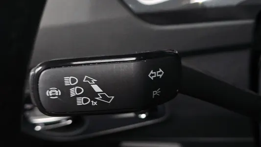 Volkswagen 2 2.0 TDI 2022 34