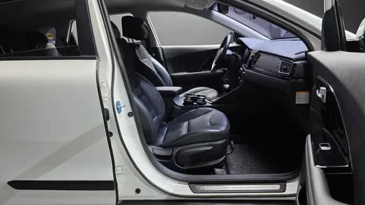 Kia Niro 2018 26