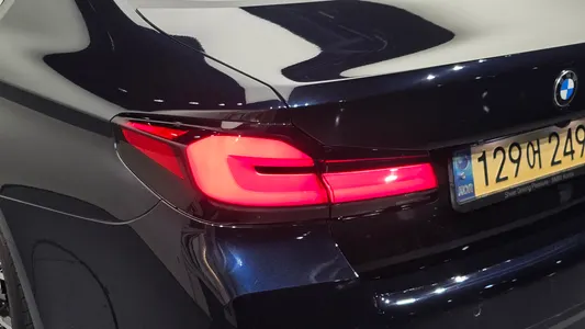 BMW 5 Series (G30) 530i M 2022 23