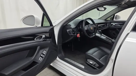 Porsche 파나메라 3.6 AWD 2012 9