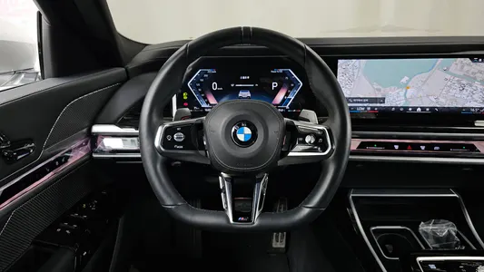 BMW 7 Series (G70) 740i xDrive M 2025 13