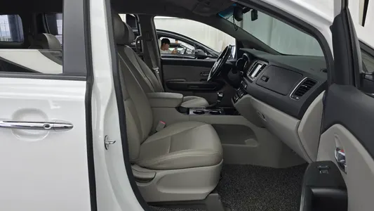 Kia 카니발 9 2019 26