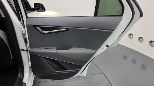 Kia 디 니로 2022 25