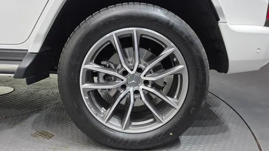 Mercedes-Benz G-Class W465 G450d 2026 21
