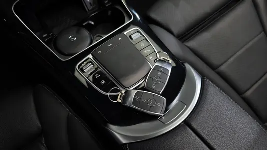 Mercedes-Benz GLC-Class X253 GLC300e 4MATIC 2021 30